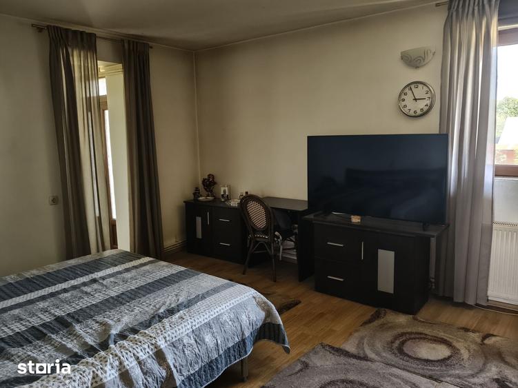 Casă cu 4 camere cu Teren 700 Mp în Valea Călugărească