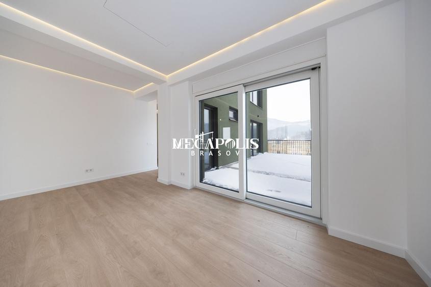 Penthouse cu 5 camere decomandat în Astra