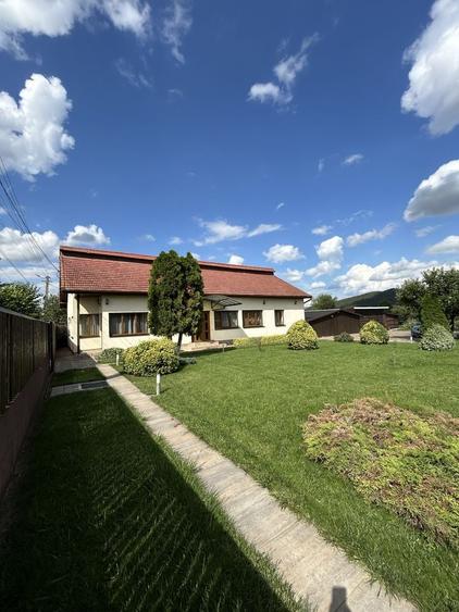 Casă cu 4 camere în Iclod