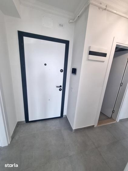 Apartament cu 3 camere decomandat în Energia