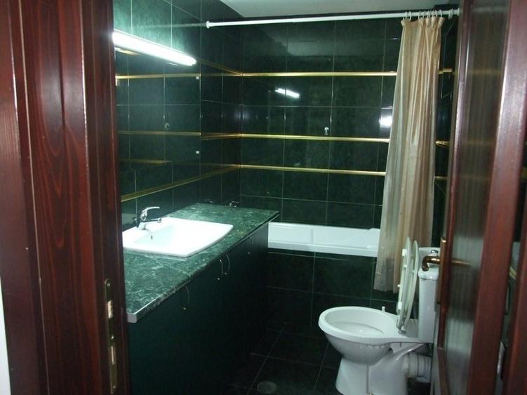 Casă individuală cu 14 camere cu Canalizare în Unirii