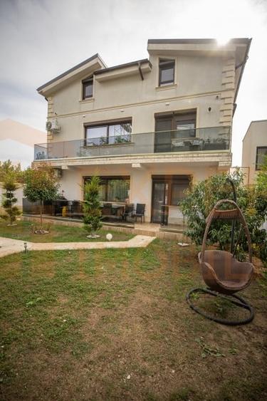 Casă individuală cu 10 camere cu Canalizare în Kamsas