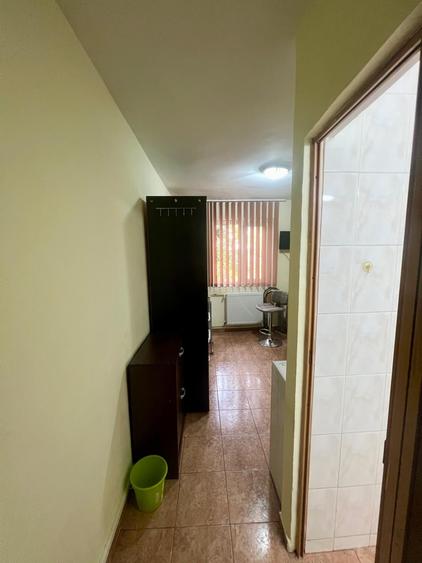 Garsonieră decomandată, mobilată în Cetății