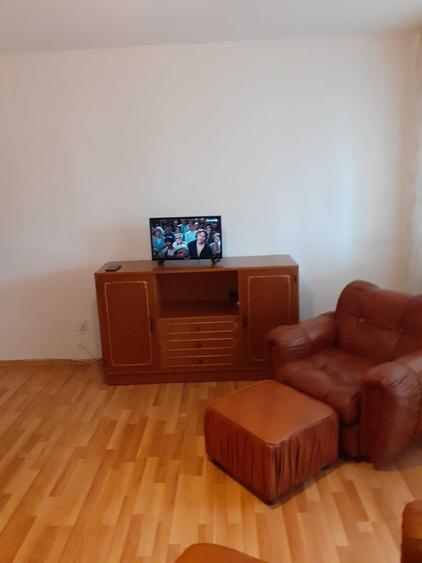 Apartament cu 2 camere decomandat în Exterior Vest