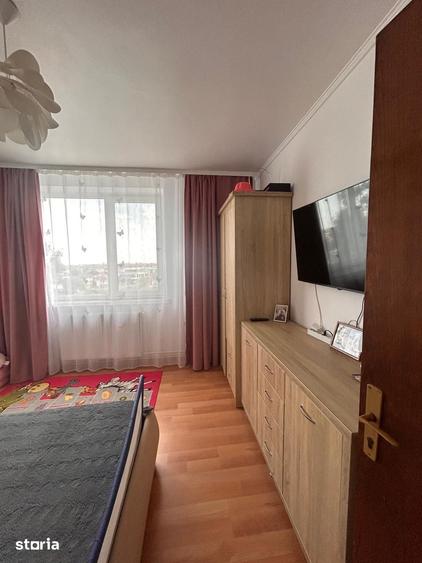 Apartament cu 3 camere în Războieni