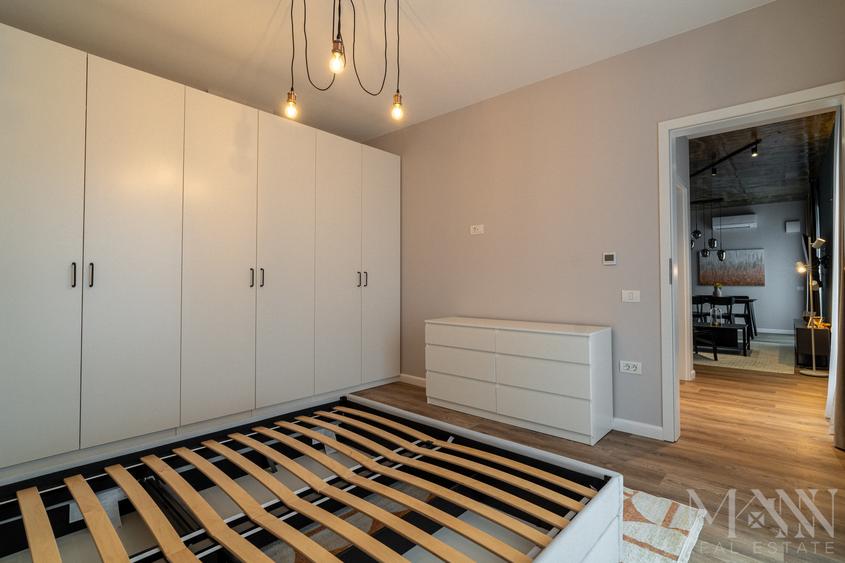 Apartament cu 2 camere semidecomandat, mobilat în Calea Clujului