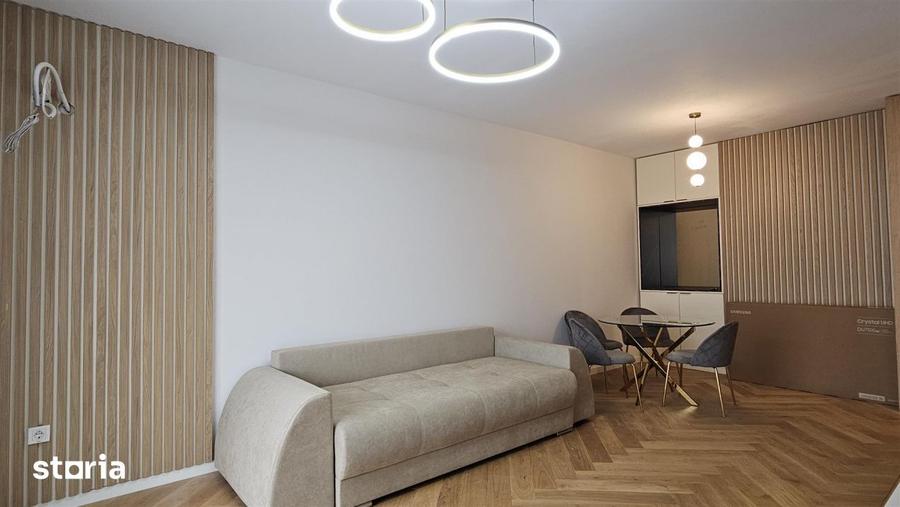 Apartament cu 3 camere semidecomandat, mobilat în Plopilor