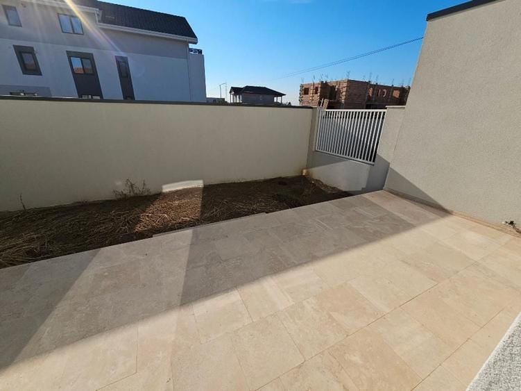 Duplex cu 4 camere cu Canalizare în Braytim