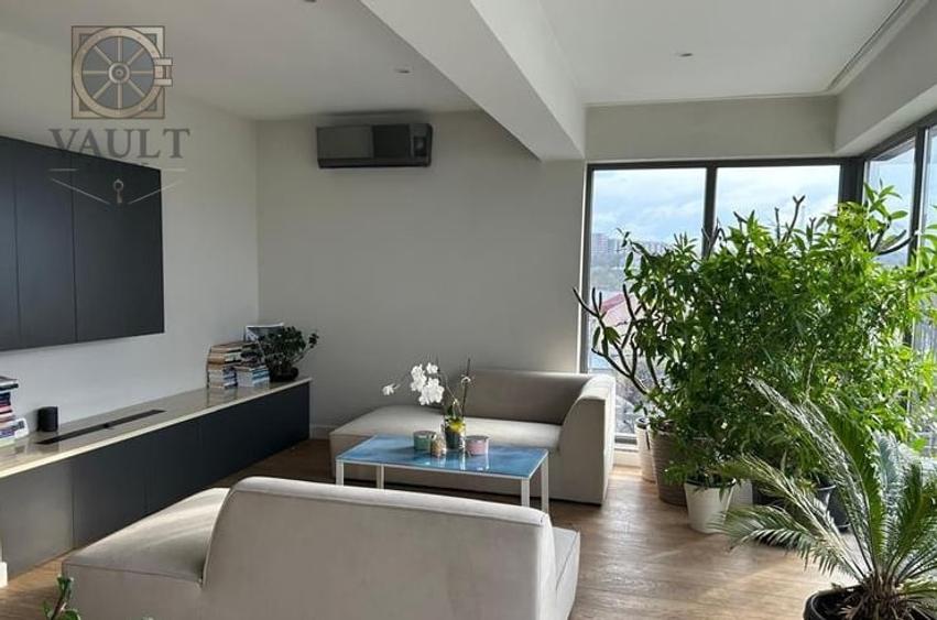 Apartament cu 3 camere decomandat, mobilat în Colentina