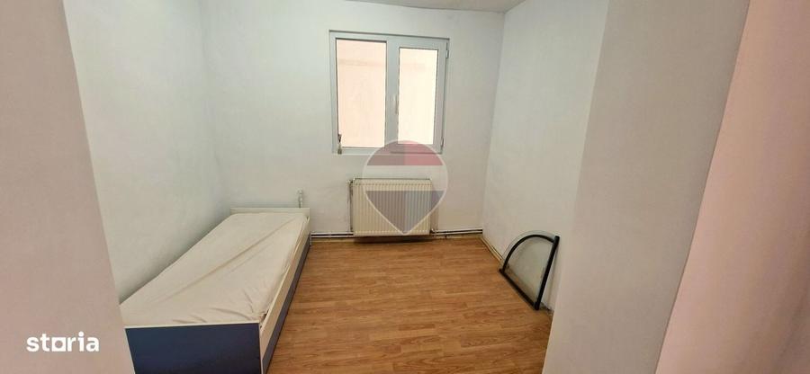 Casă cu 4 camere cu Teren 299 Mp în Șega