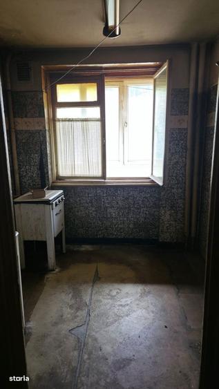 Apartament cu 2 camere semidecomandat în Iancului