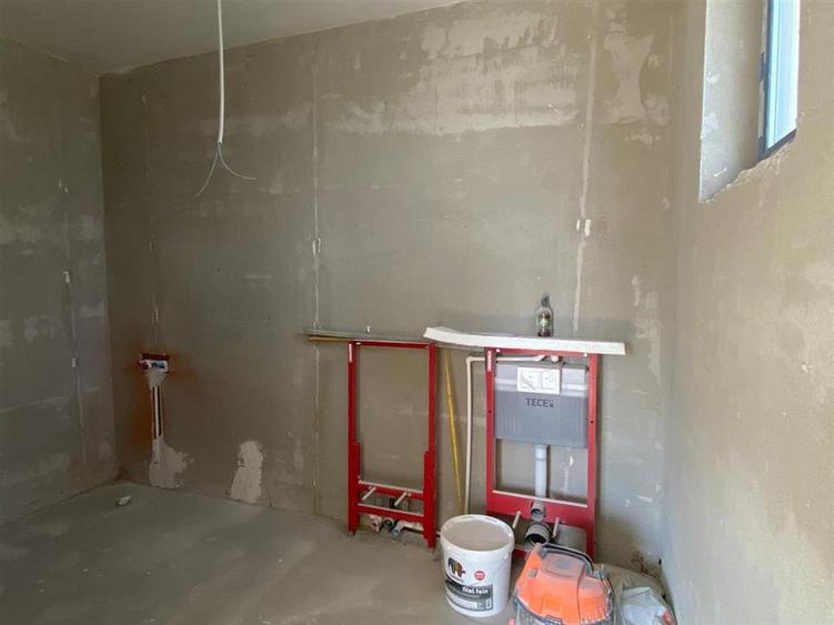 Casă cu 4 camere cu Teren 520 Mp în Breazu