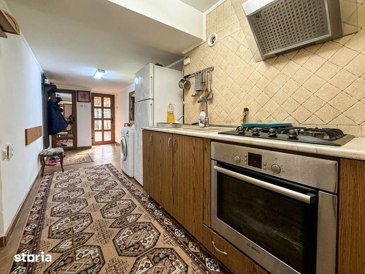 Casă cu 3 camere cu Teren 216 Mp în Viile Noi