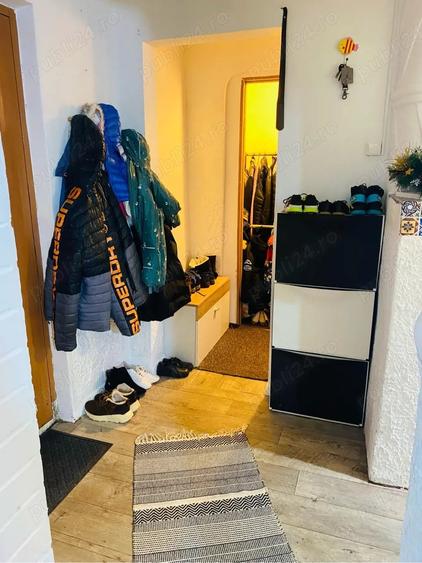 Apartament cu 3 camere decomandat în Viitorului