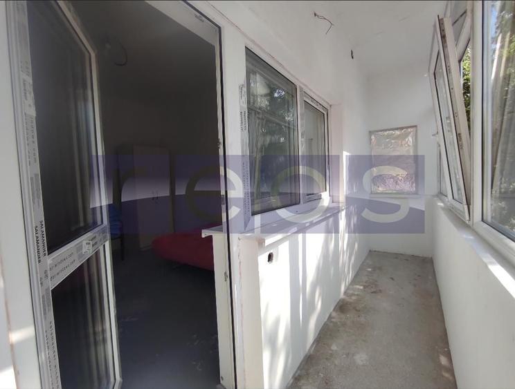 Apartament cu 4 camere decomandat în Calea Călărașilor