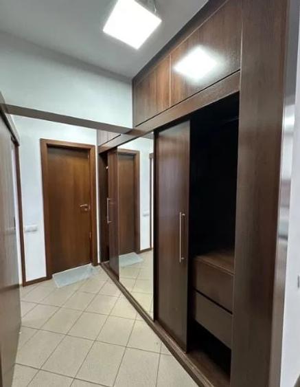 Apartament cu 3 camere decomandat, mobilat în Tineretului
