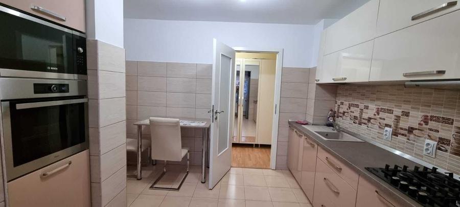 Apartament cu 2 camere decomandat în Girocului