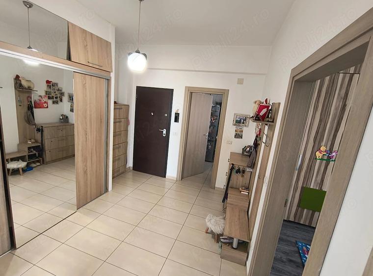 Apartament cu 2 camere decomandat, mobilat în Central