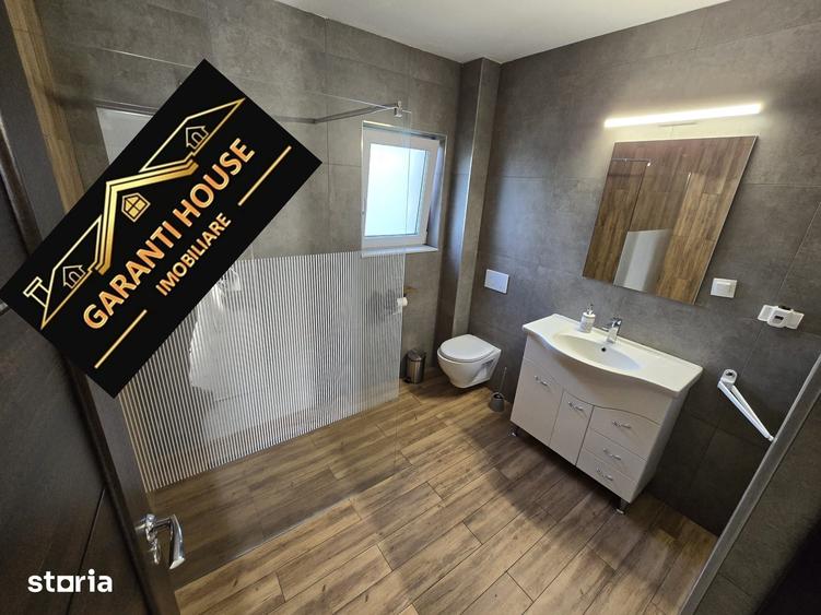 Casă cu 4 camere cu Teren 500 Mp în Central