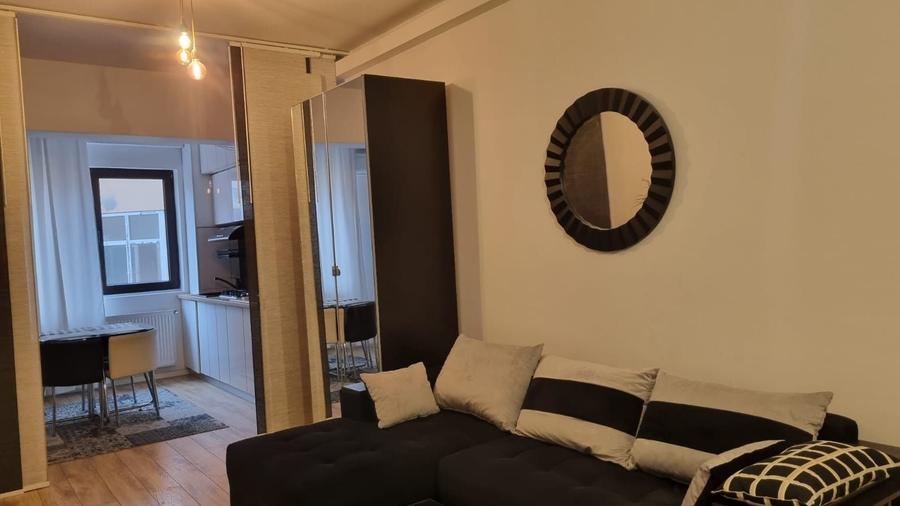Apartament cu 2 camere semidecomandat, mobilat în Alba Iulia