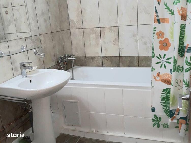 Apartament cu 2 camere semidecomandat în Moșilor