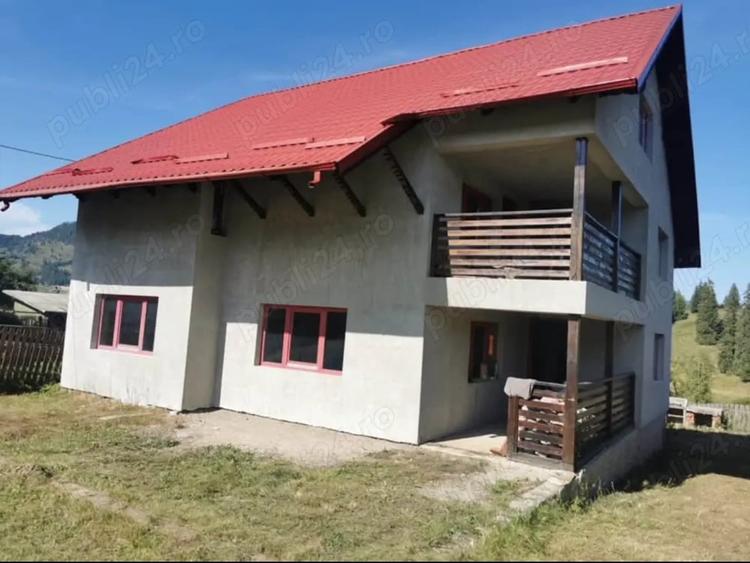 Casă în Cozănești