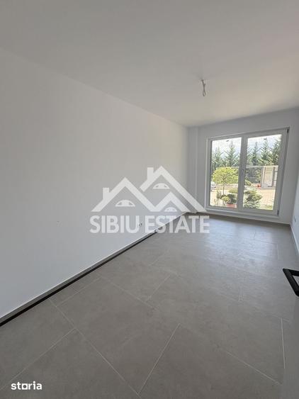 Apartament cu 3 camere în Trei Stejari