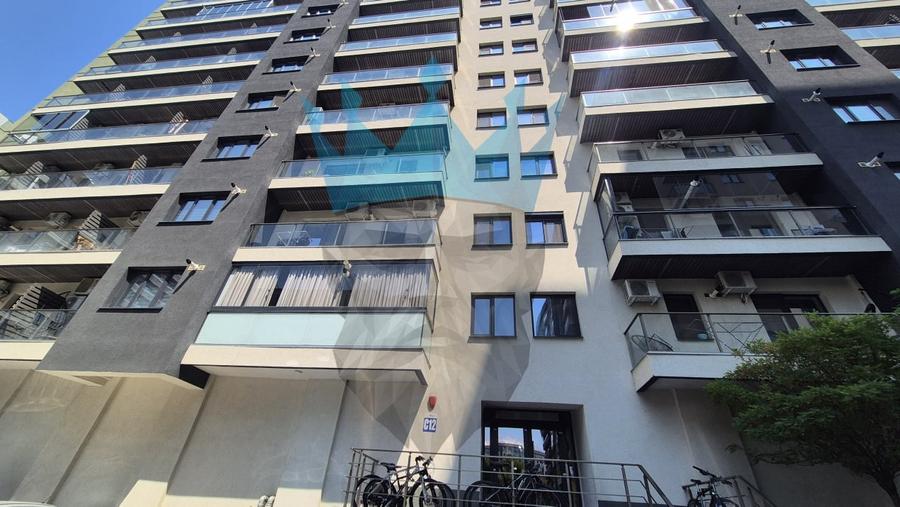 Apartament cu 2 camere decomandat, mobilat în Regie