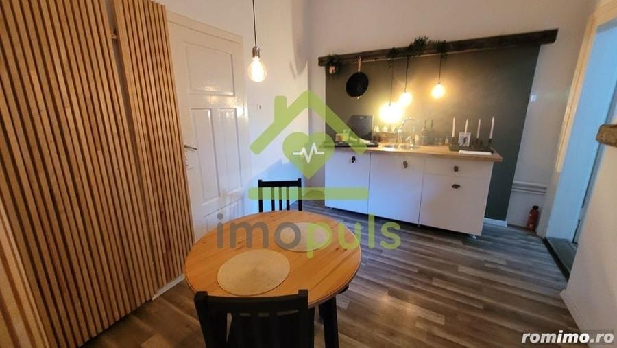 Apartament cu 2 camere semidecomandat, mobilat în Ultracentral