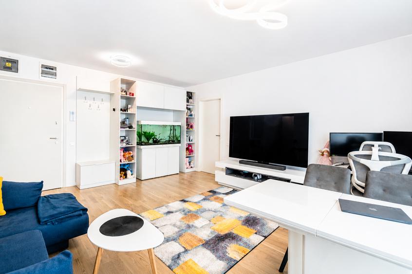 Apartament cu 3 camere decomandat în Ștefan cel Mare