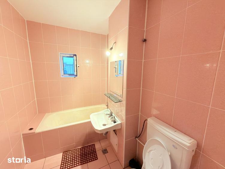 Apartament cu 4 camere decomandat în Central