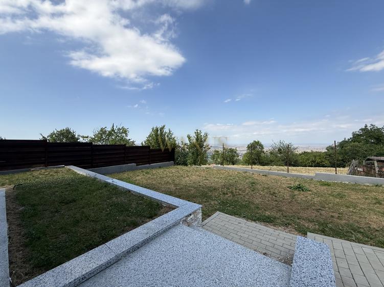 Casă individuală cu 6 camere cu Canalizare în Feleacu