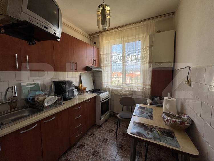 Apartament cu 2 camere, decomandat în Simeria - 4