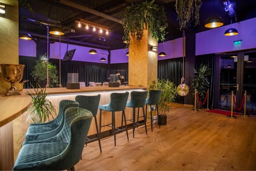 Spațiu comercial, de 250 mp, în Central