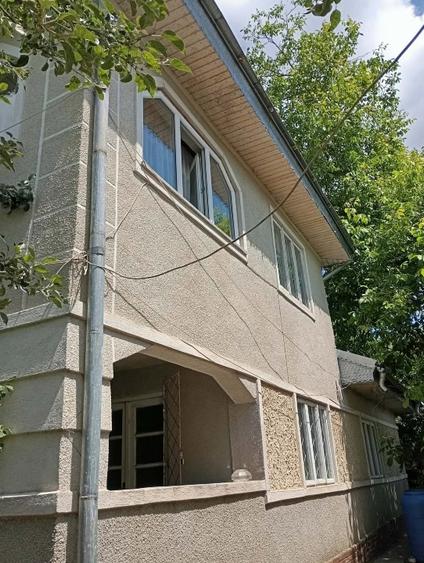 Casă individuală cu 4 camere cu Teren 1900 Mp în Ciuturești