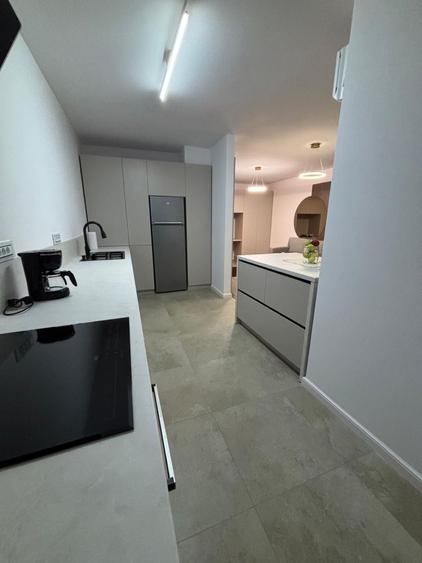 Apartament cu 2 camere semidecomandat, mobilat în Iris
