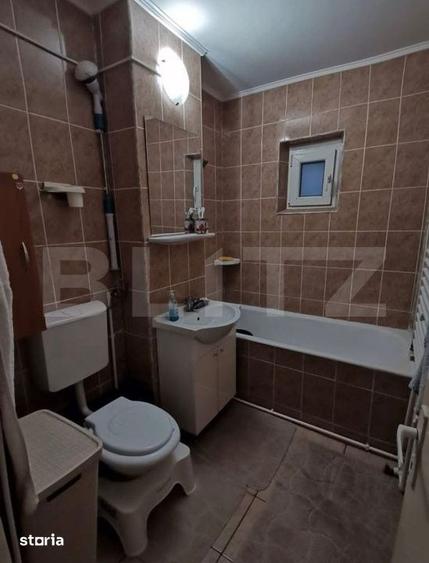 Apartament cu 3 camere, mobilat în Micro 13