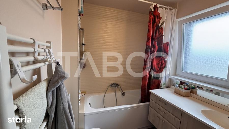 Apartament cu 3 camere decomandat în Lazaret