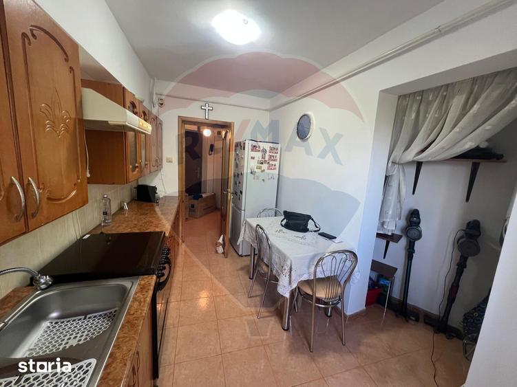 Apartament cu 3 camere, mobilat în Ultracentral