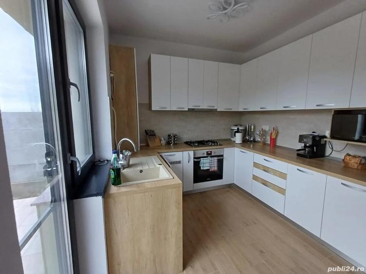 Casă cu 4 camere cu Teren 350 Mp în Oncea