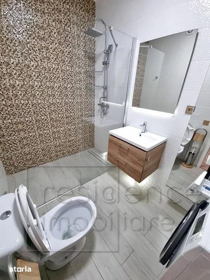 Apartament cu 3 camere semidecomandat, mobilat în Bună Ziua