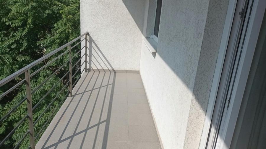 Apartament cu 2 camere decomandat în Dristor