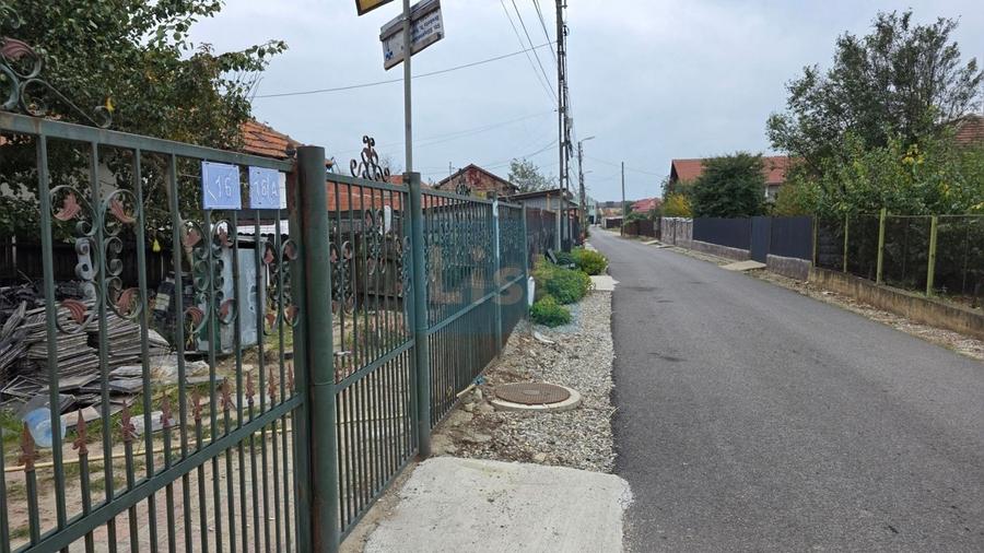 Teren de 1426 mp, în Schela