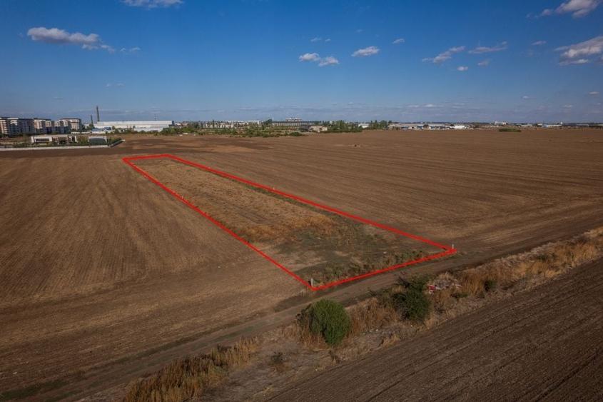 Teren Construcții intravilan de 7500 mp, în Berceni