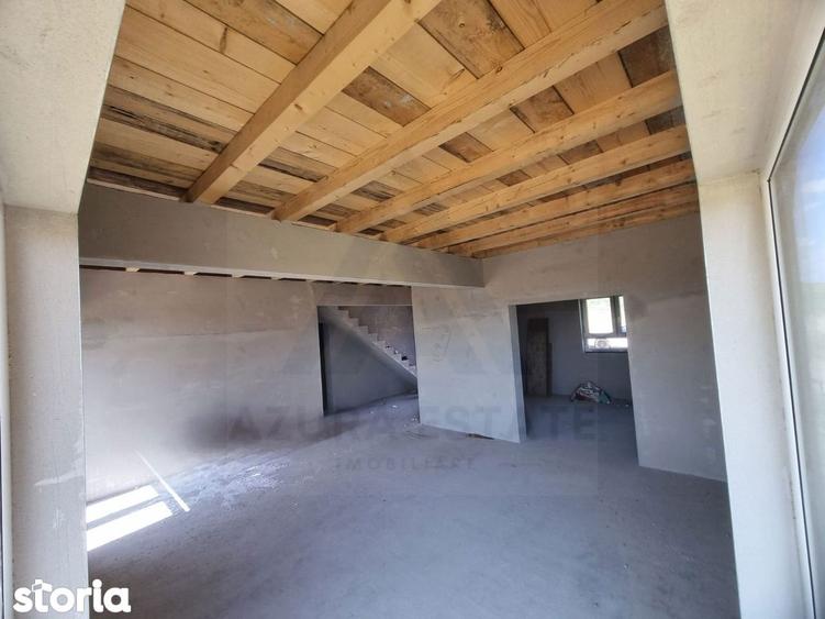 Casă cu 4 camere cu Teren 350 Mp în Șura Mare