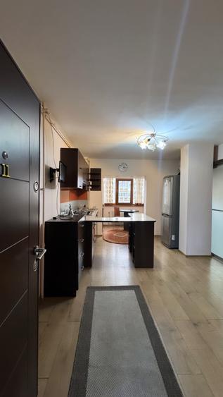Apartament cu 2 camere decomandat, mobilat în Ultracentral