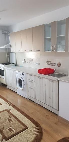 Apartament cu 2 camere decomandat, mobilat în Zorilor