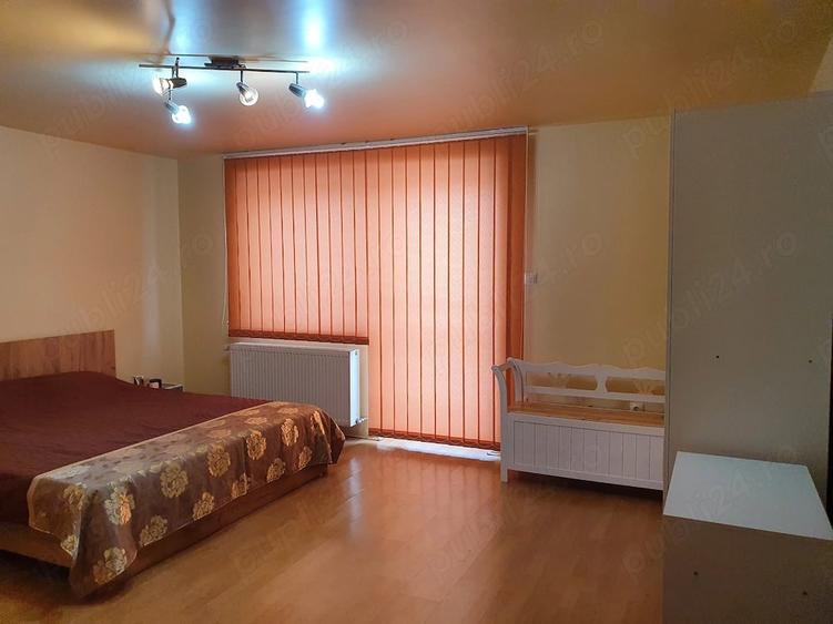 Casă cu 7 camere cu Teren 683 Mp în Elisabetin