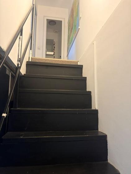 Apartament cu 3 camere semidecomandat în Ozana