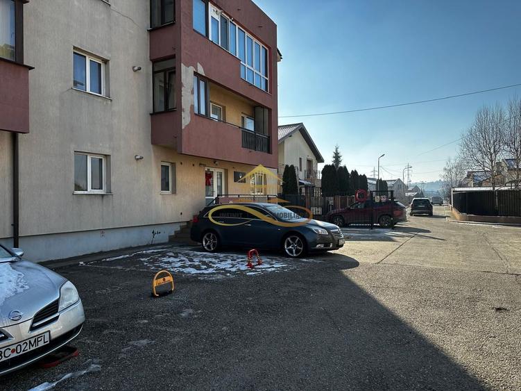 Spațiu comercial, de 55 mp, în Calea Moinești